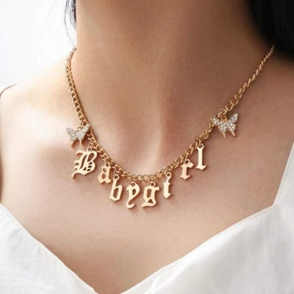 3/$30 💛 Butterfly Charm Choker